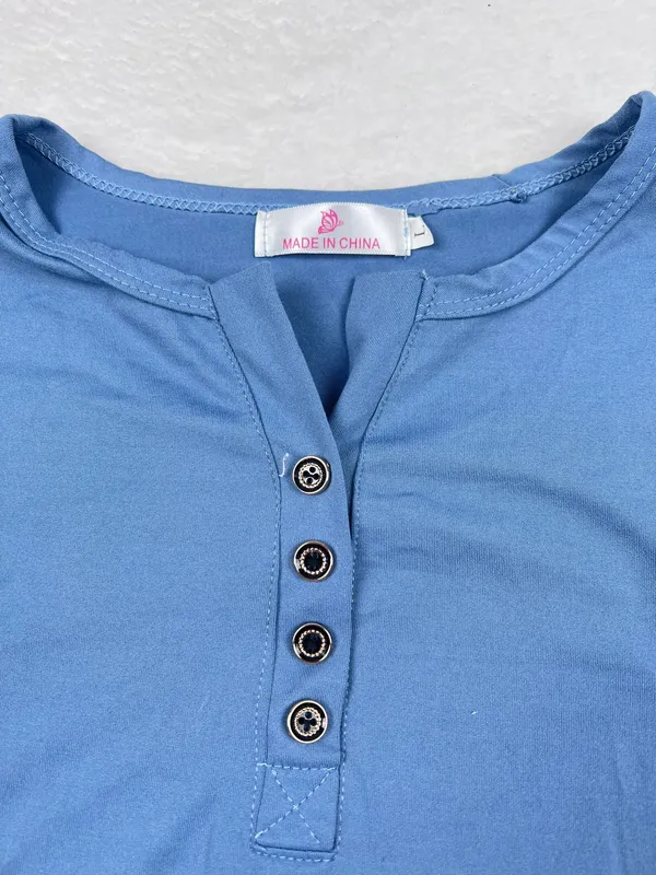 Butterfly Baby Blue Faux Button Fitted Short Sleeve Top Size L Stretch EUC - Image 2