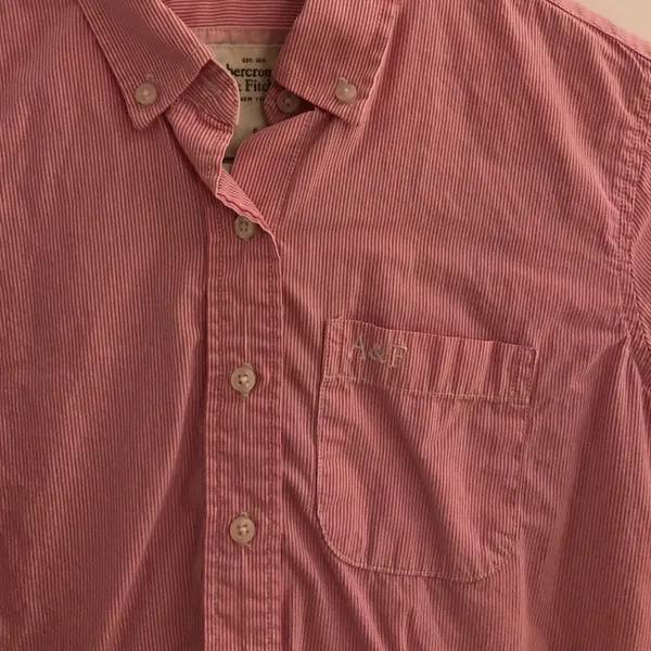 Abercrombie 4/$30 Shirt 🎈 - Image 2