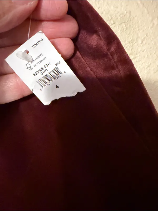 GAP Velvet High Rise Straight Leg Pants Red Noir Size 4 NWT - Image 5