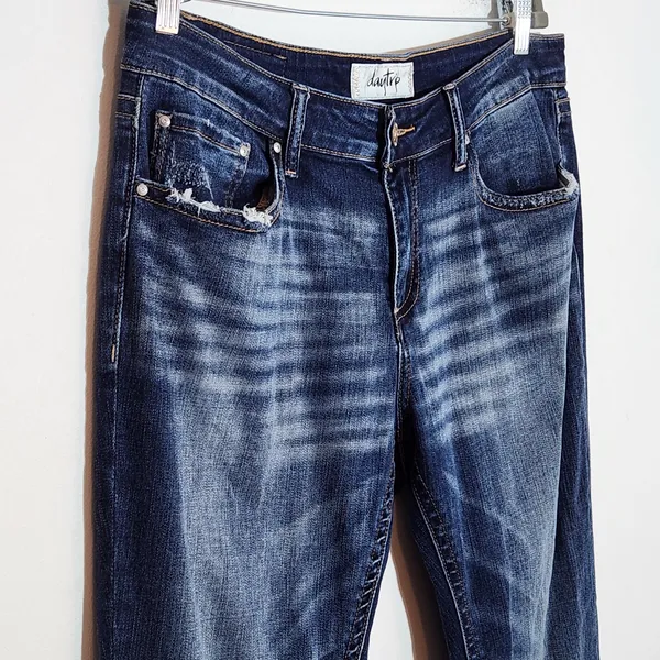 Daytrip Lynx Distressed Cropped Flare Jeans Size 32 - Image 3