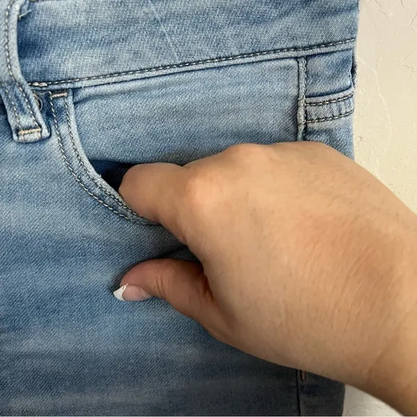 AEO Next Level Stretch Highest Rise Jegging‎ Crop Raw Hem Denim Jeans - Image 3