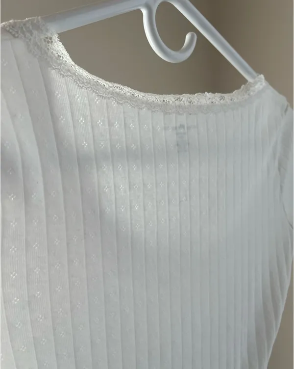 Brandy Melville White Lace Trim T-shirt - Image 5