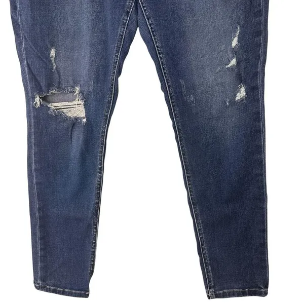 KanCan Maurices High Rise Curvy Dark Destructed Skinny Jeans Size 33 - Image 2
