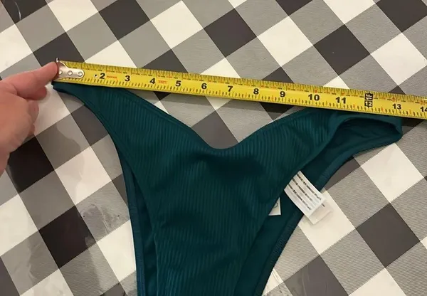 Hollister Women’s Bikini Bottoms Swimsuit Green Ribbed Thong Size Small - Image 8