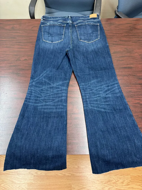 American Eagle Next Level Stretch Super Hi-Rise Flare Jeans Size 14 - Image 4