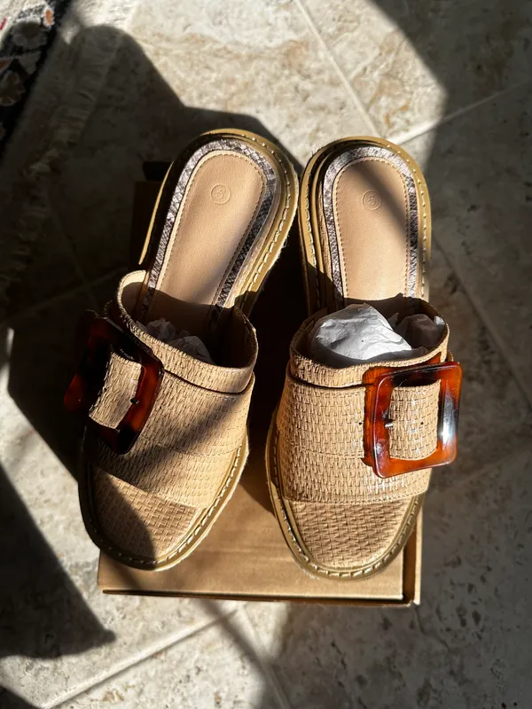 Wedge Platform Sandals Size 5 - Image 2