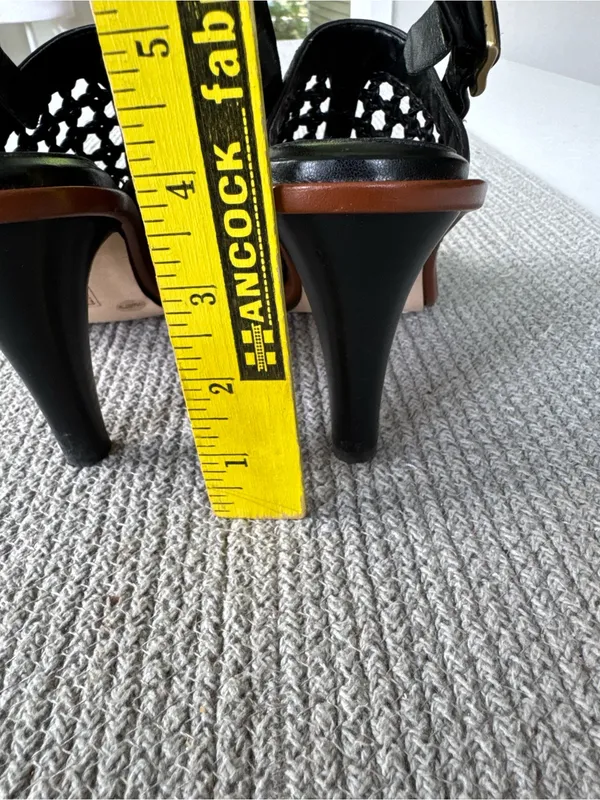 Vince Camuto Black and Brown Woven Slingback Heels - Image 6