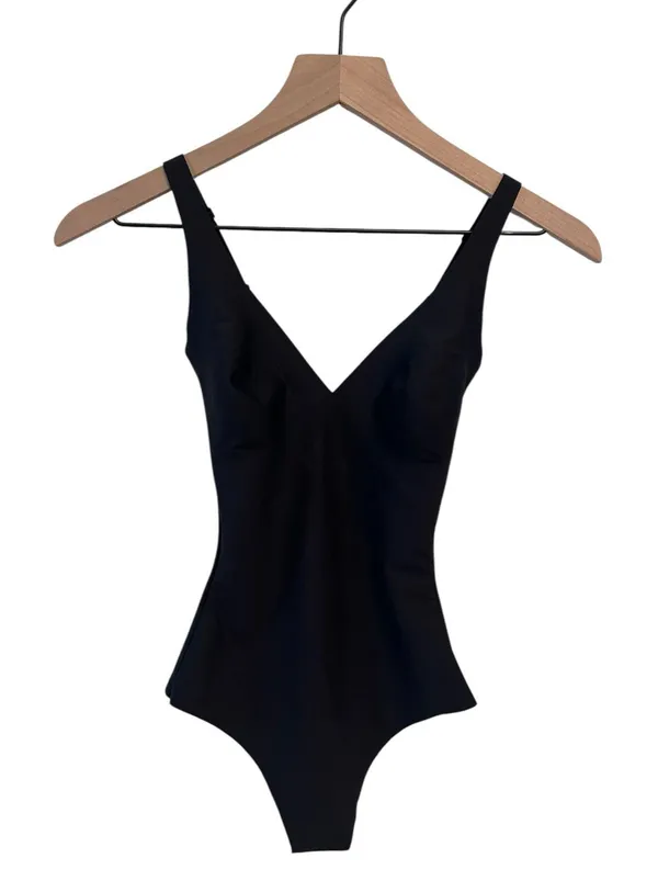 NWT Skims Body Plunge Bodysuit XS Onyx BD-THG-3326 ( SOLD OUT) - Image 4