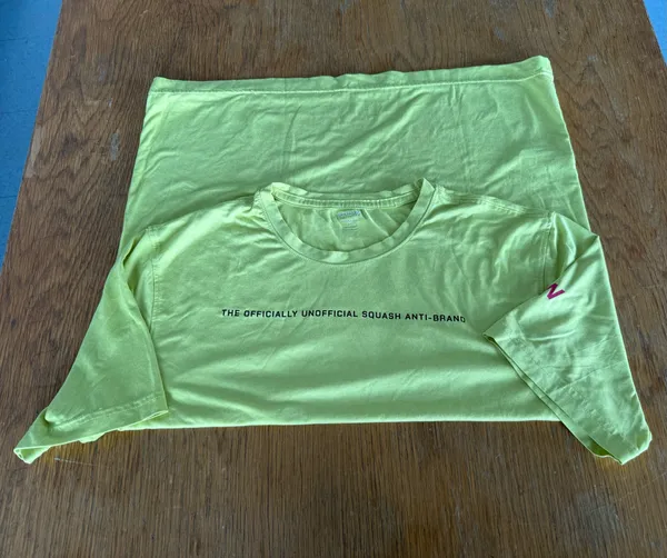 Old Navy neon lime short- sleeve graphic tee - Image 5