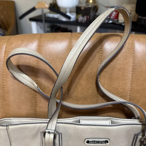 Dana Buchman Metallic Gold Pebbled Tote W Silver Hardware - Image 3