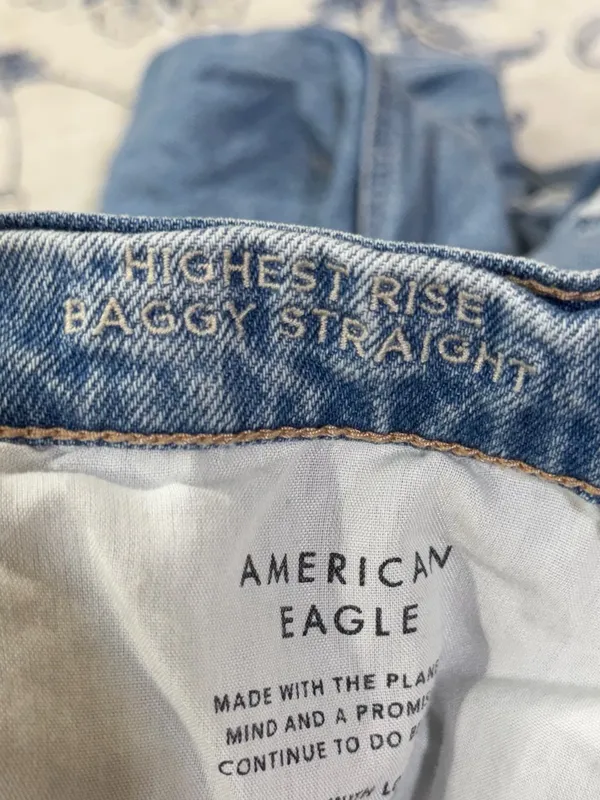 American Eagle Highest Rise Baggy Straight Jeans - Image 5