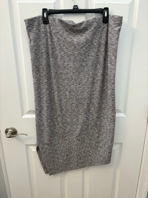 NWOT G.I.L.I. Gray size XL skirt - Image 2