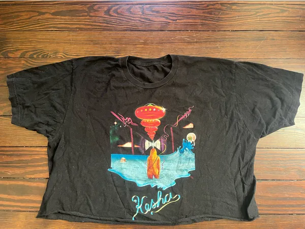 Cropped Kesha T-Shirt - Image 2
