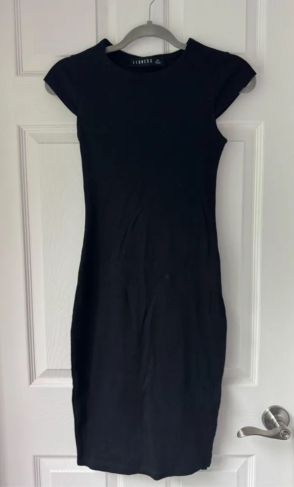Lioness black dress  - Image 2