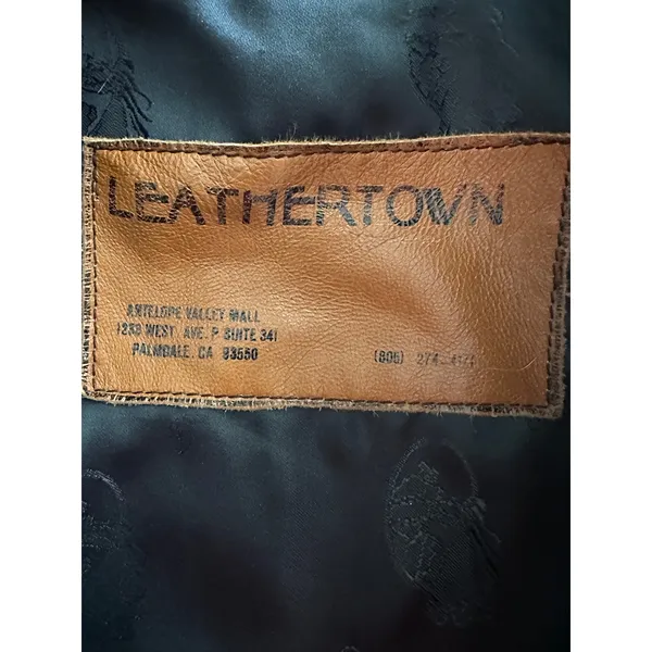 Vintage Leathertown Black Leather Coat Jacket Suede Inlay V-Back Size 38 S/M - Image 3