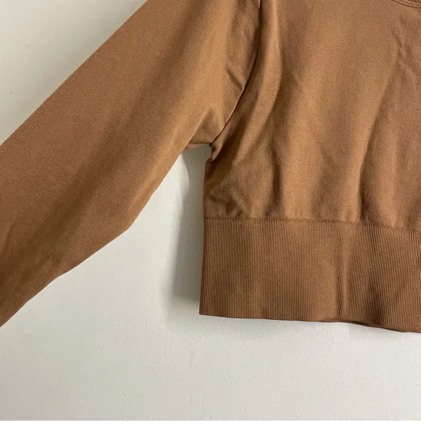 Aerie OFFLINE Cropped Long Sleeve Athletic Top Brown M - Image 5