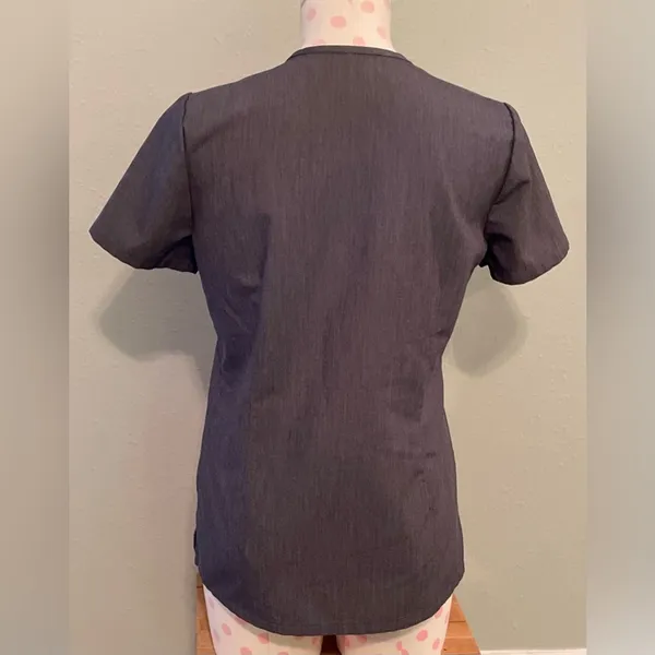 FIGs Charcoal Limited Edition One Pocket Scrub Top Sz XS - Image 5