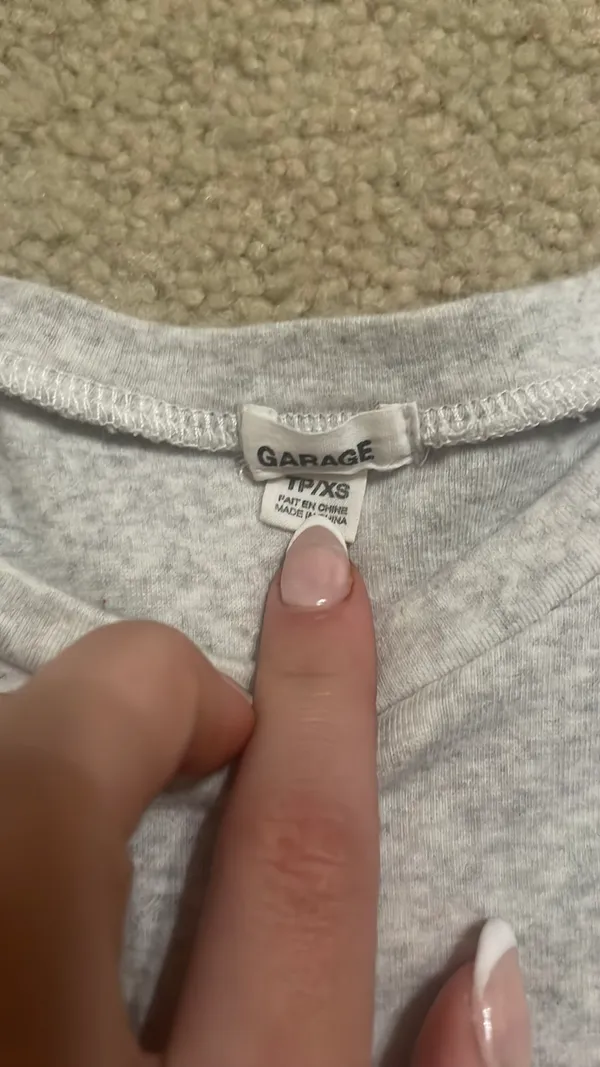 Garage crop top - Image 3