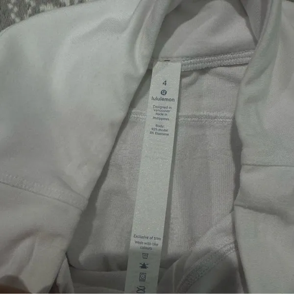 Lululemon Blissed‎ Out Culottes 21" In White Size 4 - Image 7