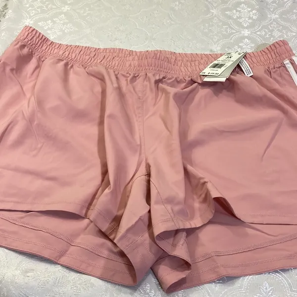 Adidas women shorts 3X - Image 11