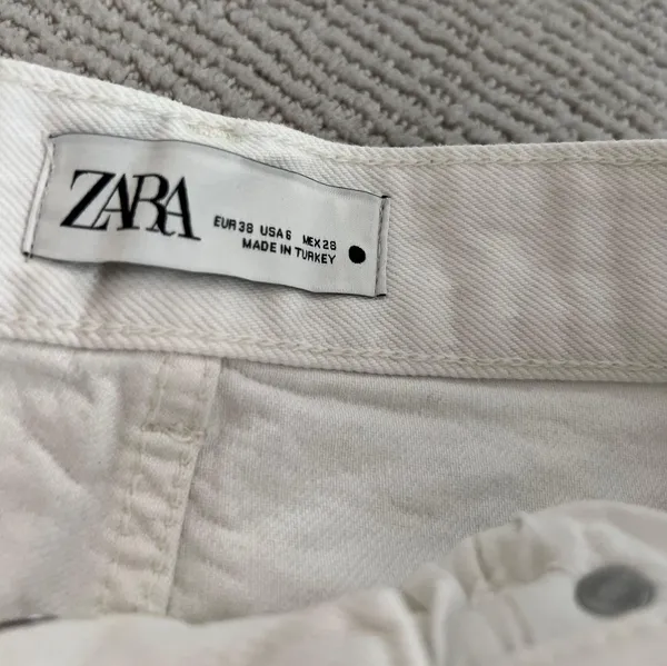 Women’s Z1975 Ripped Mom Fit Jeans White - Image 4