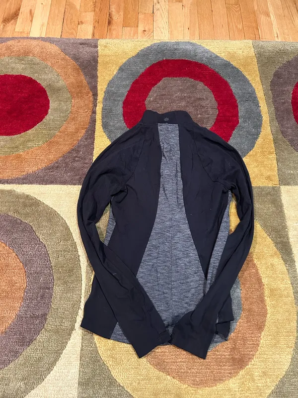 Athleta Criss Cross Hope Jacket Black Grey Athletic Jacket Women’s Size Medium - Image 8