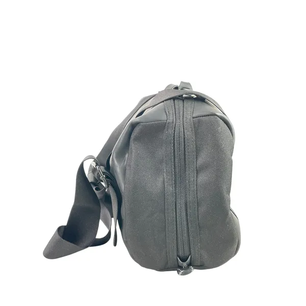 Gymshark Everyday Mini Holdal Gray Adjustable Strap Shoulder Gym Handbag OS - Image 2