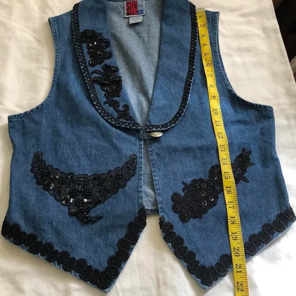 90s Vintage Embroidered navy blue jean denim vest black beading - a unique, western-inspired piece #westernvibes #countrychic #boho #indie Size M, Measurement in pics - Image 6