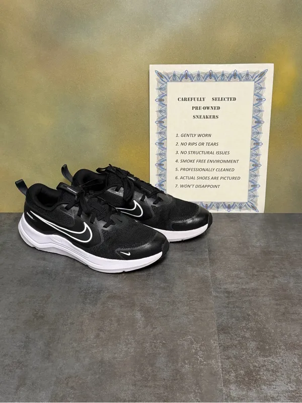 Nike Cosmic HM4402-003 Black/White Women's Sneakers Size 7.5-8 - Image 2