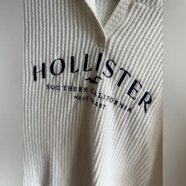 Hollister White Textured Hoodie Size XL – Southern California West Coast Logo - Image 2
