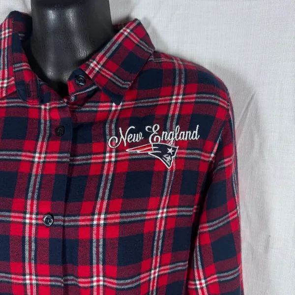 NFL Team Apparel New England Patriots Plaid Flannel Shirt Women M Gameday Fan - Image 5