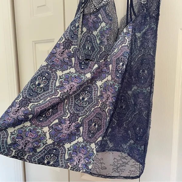 Victoria’s Secret Deep V Satin Lace Paisley Print Slip Dress Intimates Sz Medium - Image 13