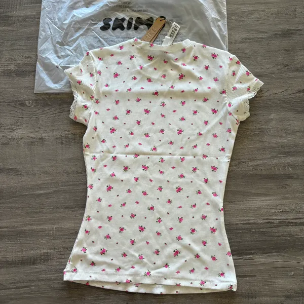 New  Top XXS - Image 3