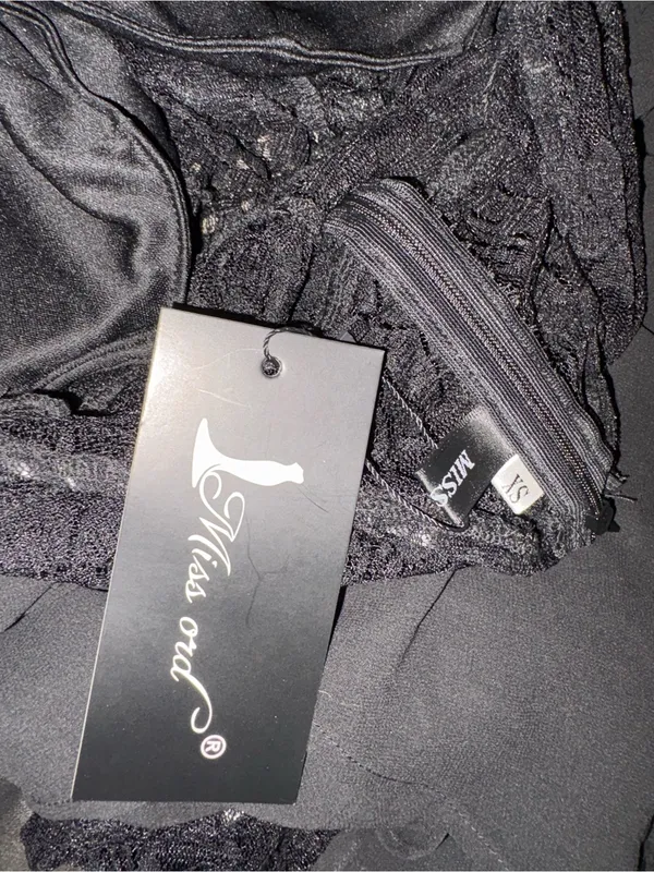 Floral Lace Halter Maxi Dress - Black - Image 8