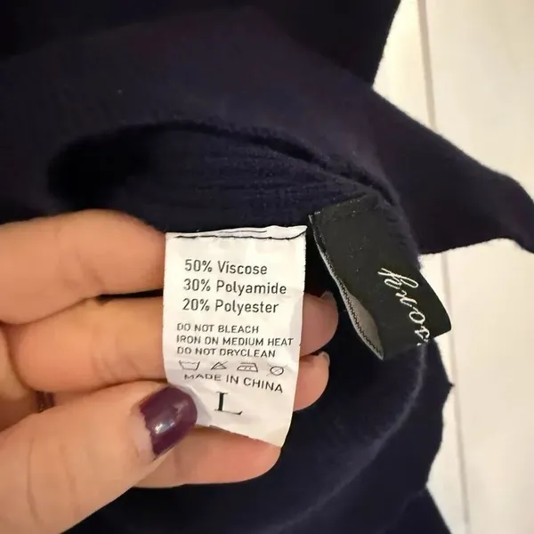 Lillusory navy quarter zip oversized sweater large - Image 3