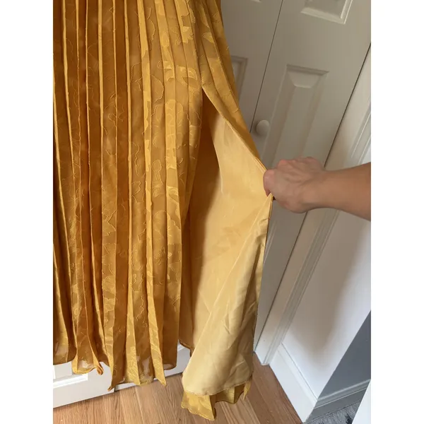 Yellow Pleated Midi Dress with Adjustable Straps Sz 7 - Image 5