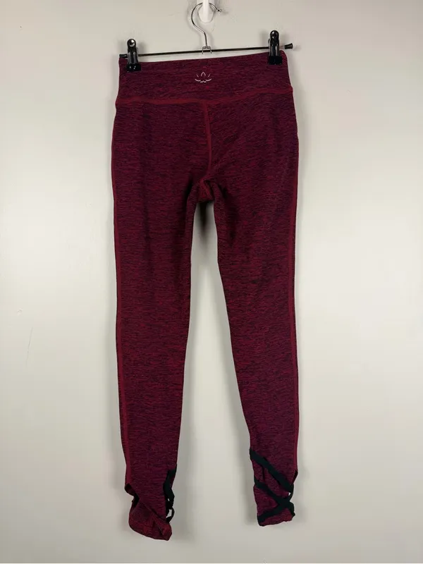 Beyond Yoga Adagio strappy ballet leggings in black & Merlot size XS - Image 5