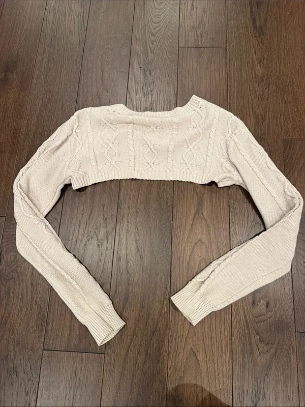 Fate Cropped Cable Knit Sweater & Tank Set in Beige Size Small - C27-183 - Image 5