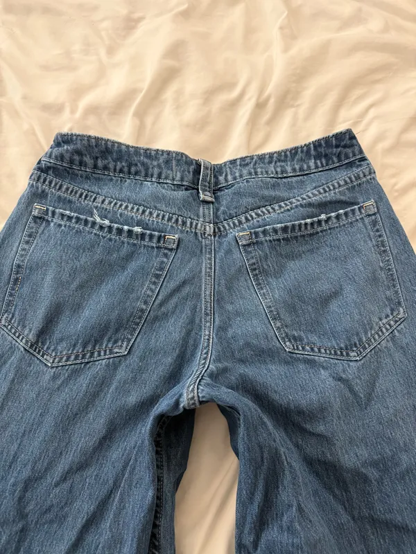 Hollister curvy low rise baggy jeans - Image 2