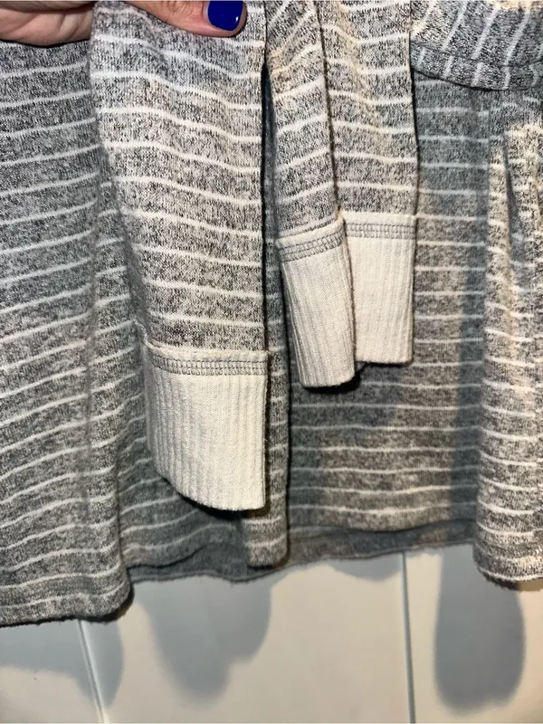 Abercrombie & Fitch Lounge Ribbed Henley Striped Sleep Top $40 MSRP - Image 3