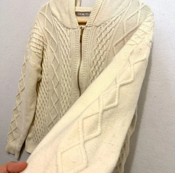 Women’s Cable Knit Jacket Hooded Sweater Zippered Size M - Image 3