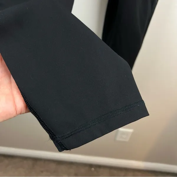 Lululemon Train Times 7/8 Pant Leggings Size 8 25" Black Athletic Workout - Image 6
