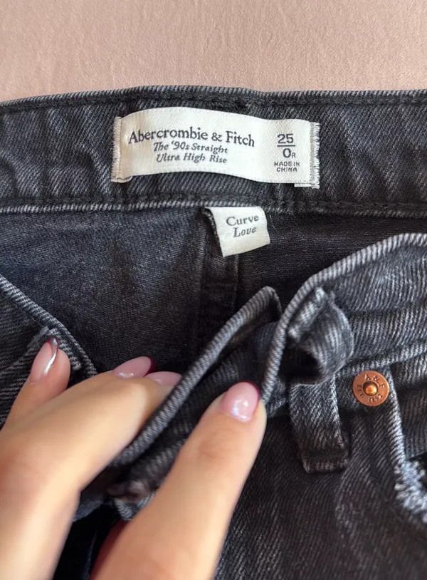 Abercrombie Black Jeans - Image 5