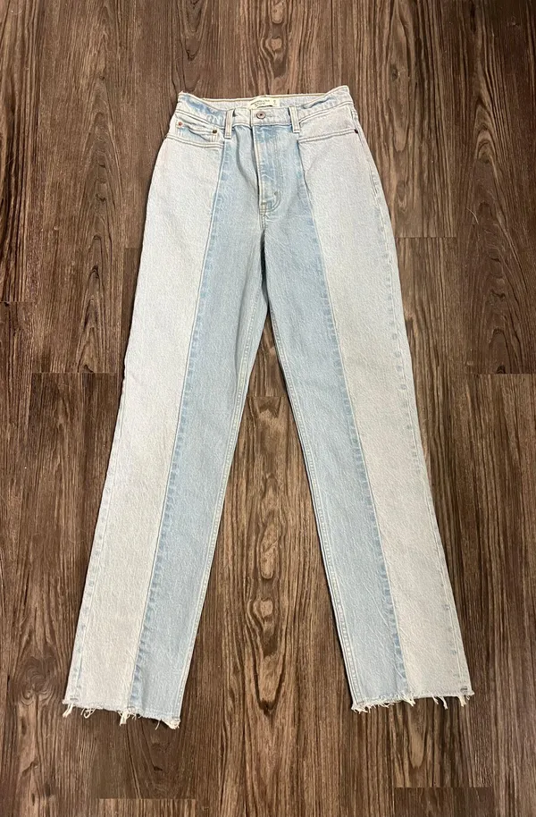 Jeans - Image 2