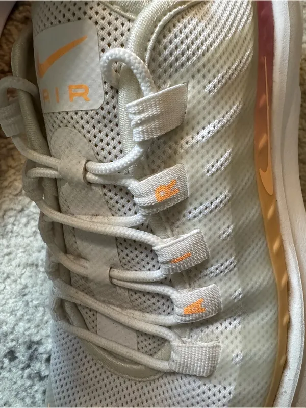 Nike Air Max Axis Women's Running Shoes - Image 5