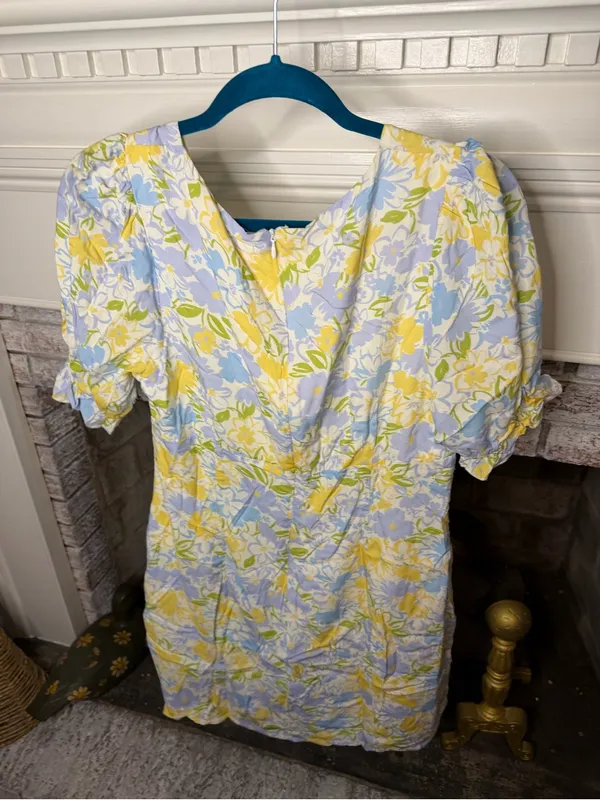 NWT Showpo Svana Dress Summer Petals Floral Puff Sleeve Mini US 10 - Image 4