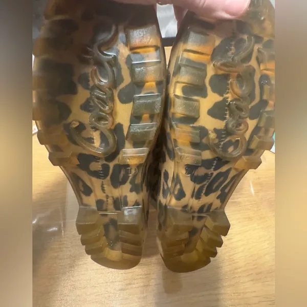 Coach Leopard Print Rubber Rain Boots Size 7 - Image 4