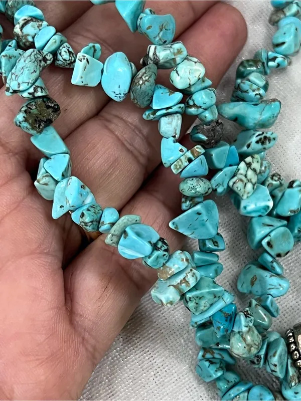 Turquoise Stone Triple-Strand Necklace with Silver Cross Pendant - Image 4