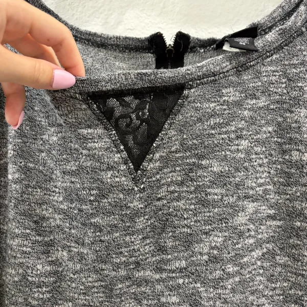 Torrid Heather Gray & Black Lace Raglan Sleeve Tee Back Zip - Size 00 (10) - Image 2