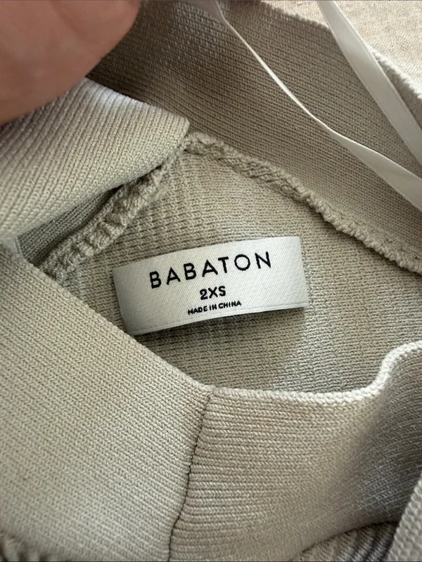 Babaton Ribbed Cross-Strap Crop Top in Light Gray - Image 3